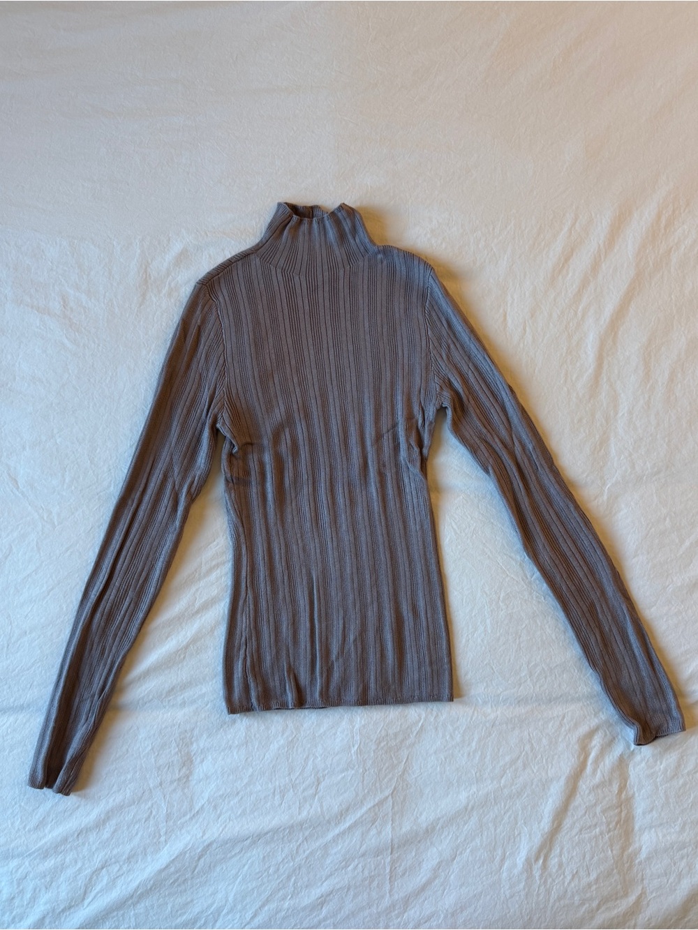 NWOT A&F Slim Rib Turtleneck Sweater in Gray Taupe